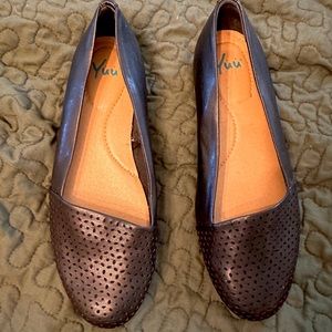 Yuu Brand black Flats with comfort sole. 8 women’s